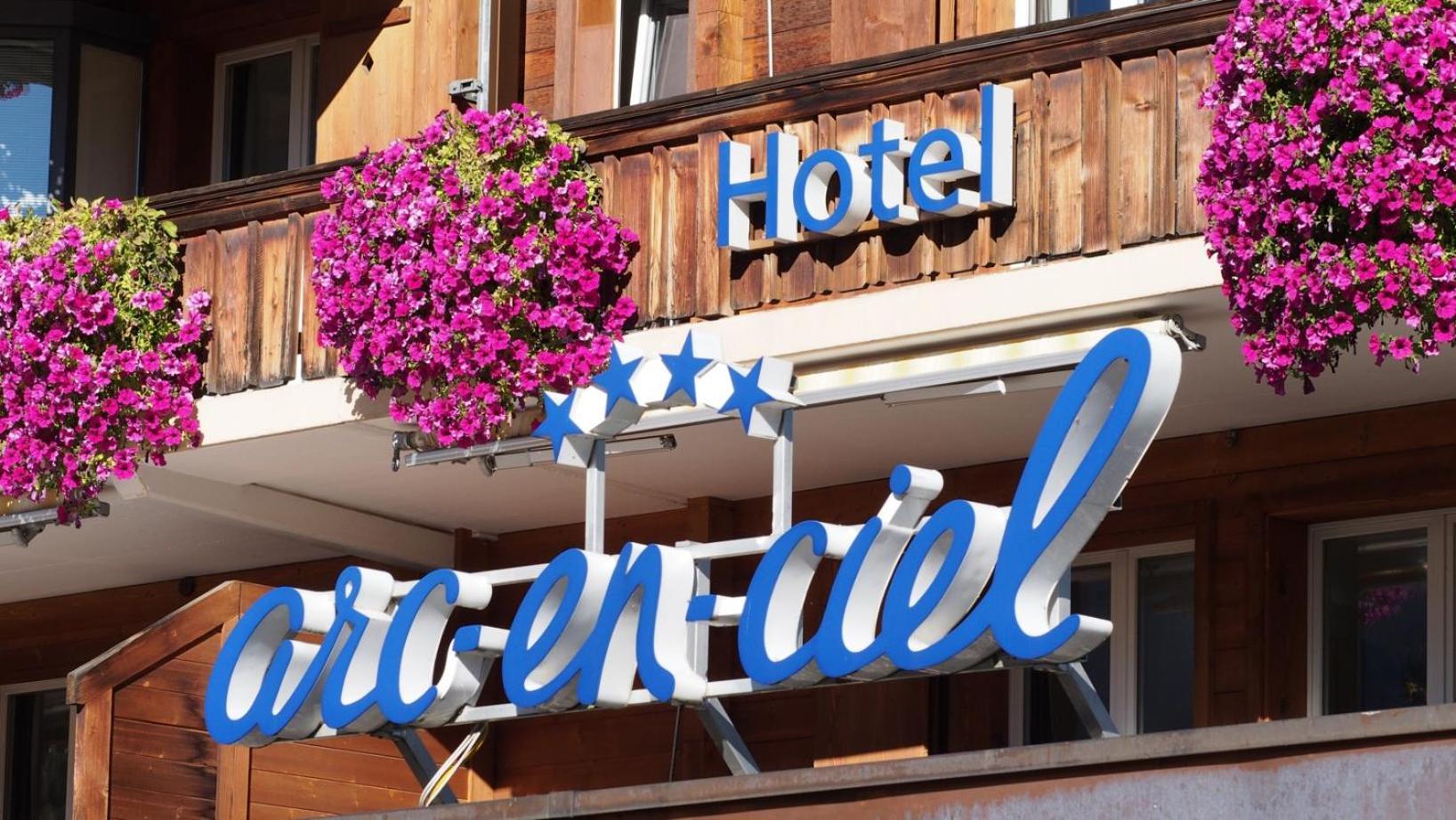 Hotel Arc-en-ciel 4*